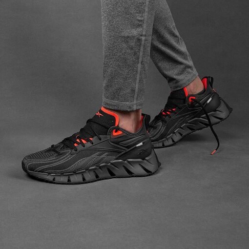 Chaussure Reebok ZIG KINETICA 3 HR1326 https://mastersportdz.store original Algerie DZ