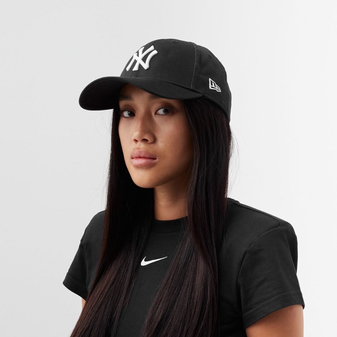 Casquette New Era New York Yankees 9FORTY LEAGUE ESSENTIALS 10531941 https://mastersportdz.store original Algerie DZ Casquette New Era New York Yankees 9FORTY LEAGUE ESSENTIALS 10531941 https://mastersportdz.store original Algerie DZ