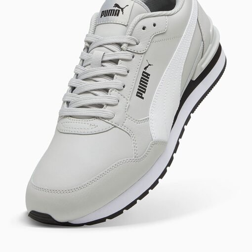 Baskets en Cuir Puma ST Runner v4 Unisexe 399068-10 https://mastersportdz.store original Algerie DZ