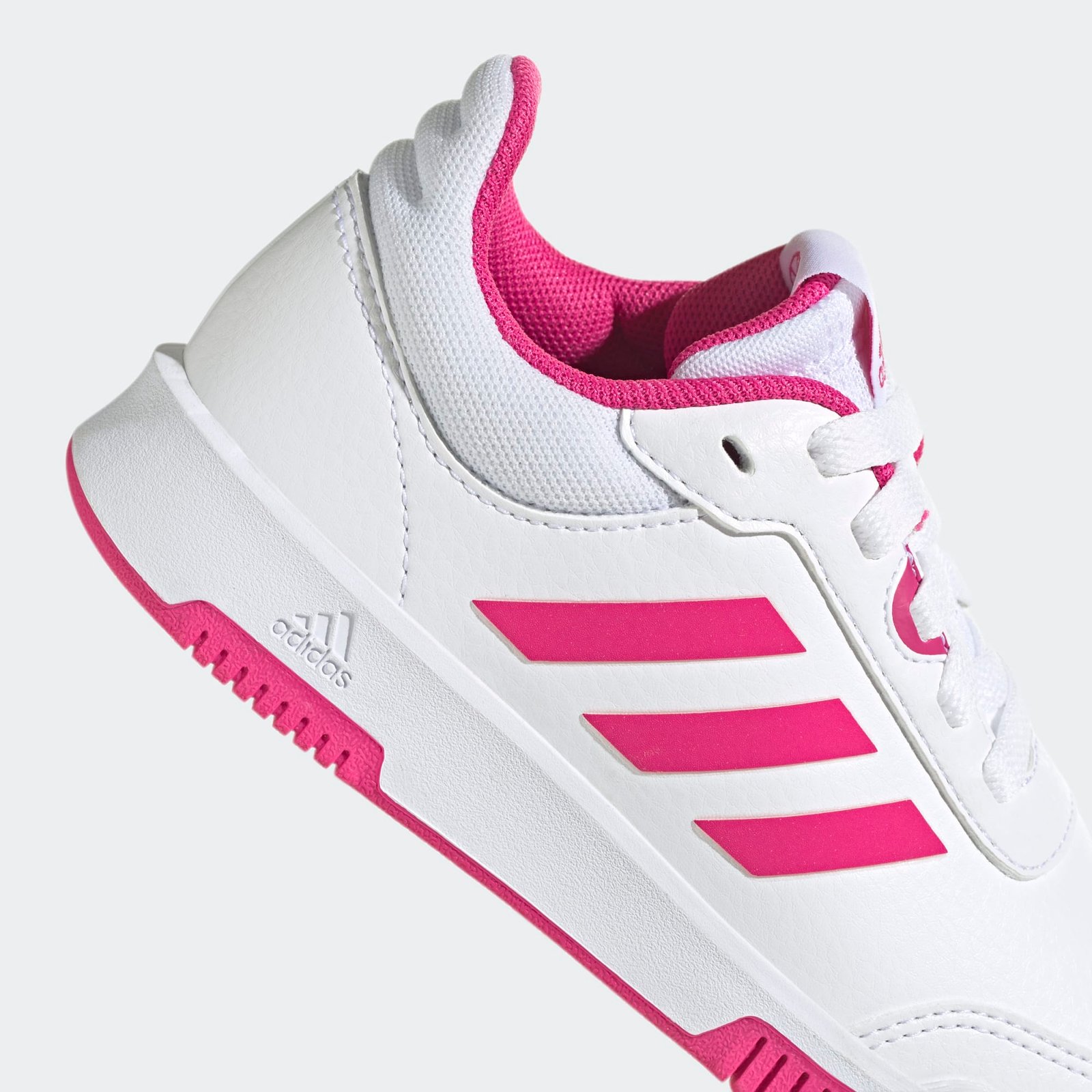 Chaussure à Lacets Adidas Tensaur Sport Training GW6438 https://mastersportdz.store original Algerie DZ Chaussure à Lacets Adidas Tensaur Sport Training GW6438 https://mastersportdz.store original Algerie DZ
