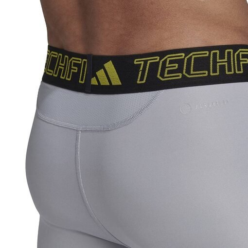 Legging d'Entraînement Adidas Techfit Homme HM6063 https://mastersportdz.store original Algerie DZ