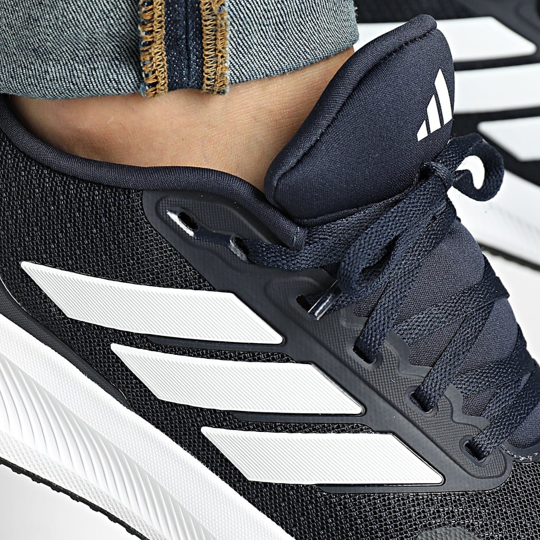 Chaussure Running Adidas Runfalcon 5 IE8809 https://mastersportdz.store original Algerie DZ Chaussure Running Adidas Runfalcon 5 IE8809 https://mastersportdz.store original Algerie DZ