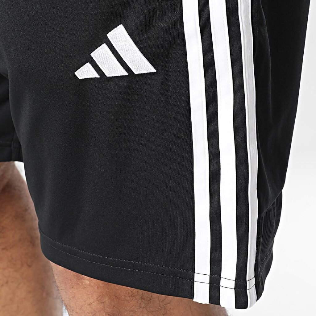 Ensemble Adidas Tiro 25 Essentials: T-shirt et short  Homme JD0446 https://mastersportdz.store original Algerie DZ Ensemble Adidas Tiro 25 Essentials: T-shirt et short  Homme JD0446 https://mastersportdz.store original Algerie DZ