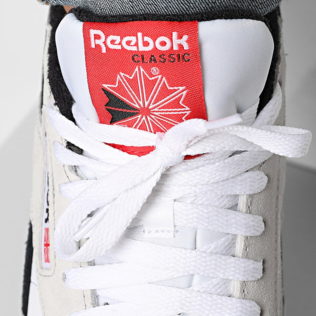 Basket Reebok Classic Leather Unisexe 100209513 https://mastersportdz.store original Algerie DZ Basket Reebok Classic Leather Unisexe 100209513 https://mastersportdz.store original Algerie DZ