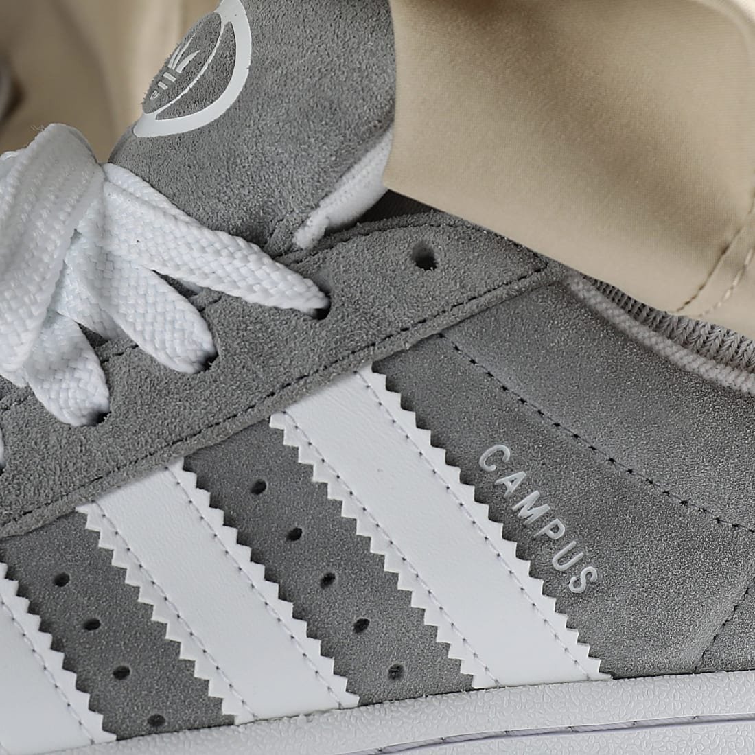 Baskets Adidas Campus 00s Femmes HQ6507 https://mastersportdz.store original Algerie DZ Baskets Adidas Campus 00s Femmes HQ6507 https://mastersportdz.store original Algerie DZ