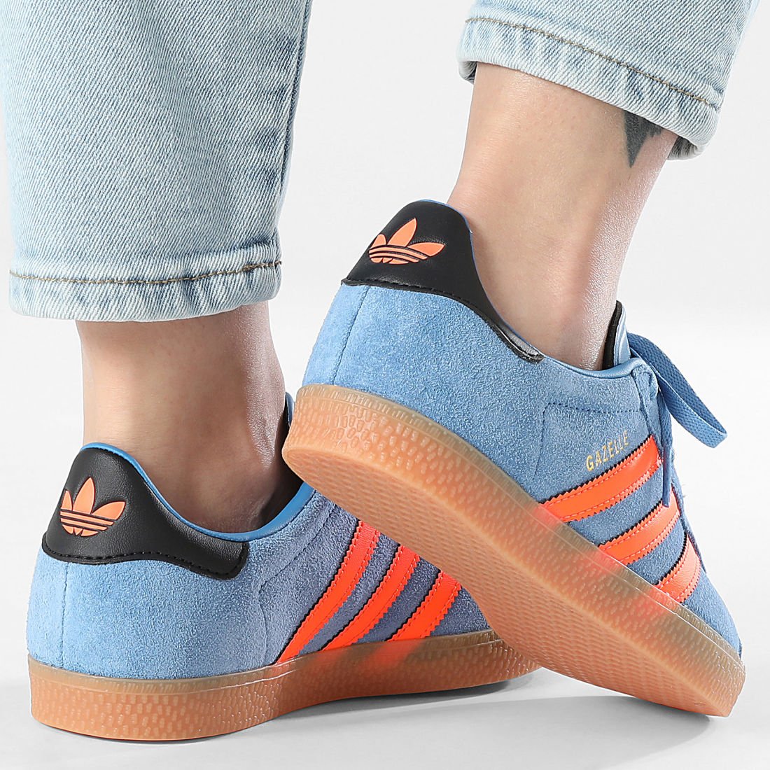 Baskets Adidas Gazelle JP7124 https://mastersportdz.store original Algerie DZ Baskets Adidas Gazelle JP7124 https://mastersportdz.store original Algerie DZ