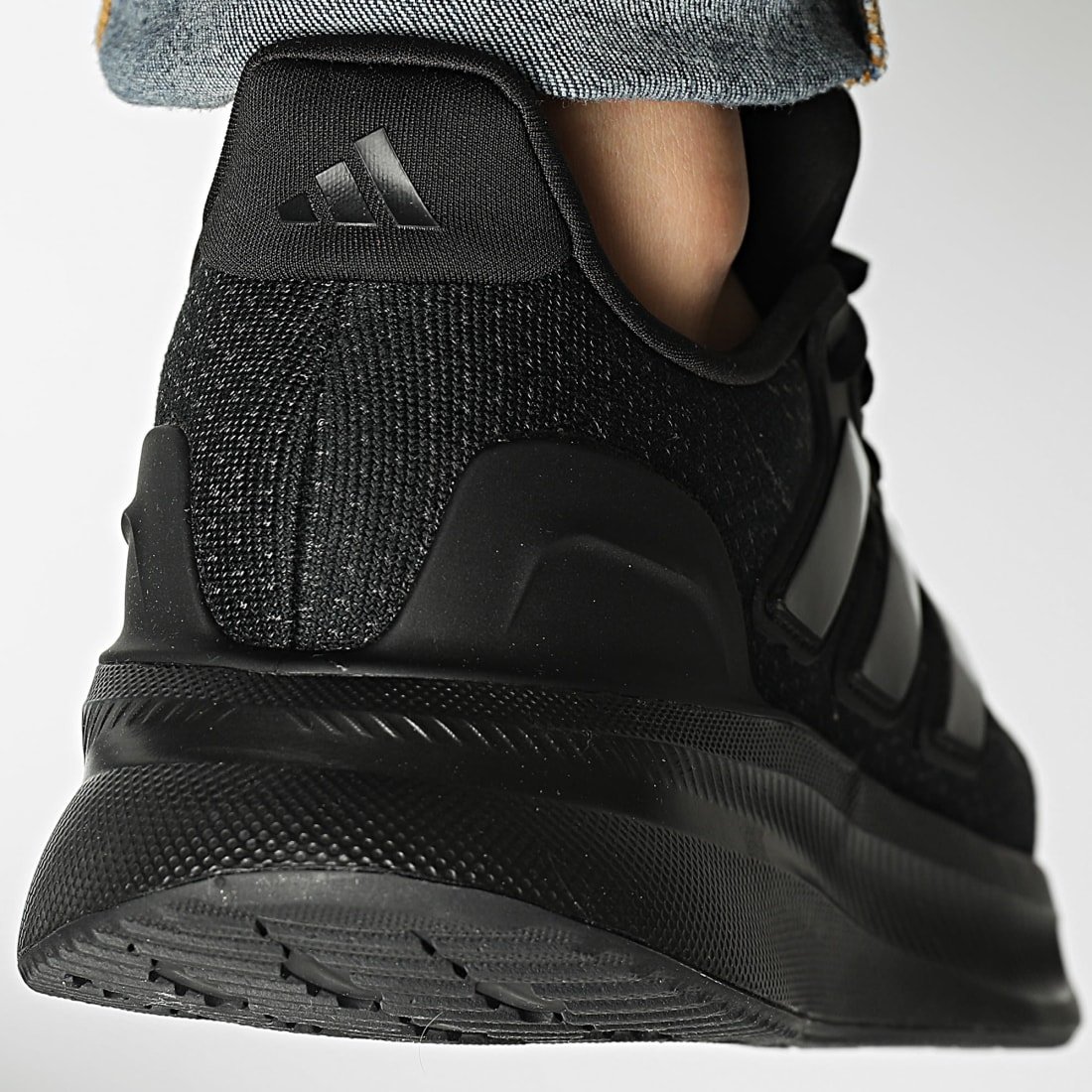 Baskets Adidas Ultrarun 5 IH2640 https://mastersportdz.store original Algerie DZ Baskets Adidas Ultrarun 5 IH2640 https://mastersportdz.store original Algerie DZ