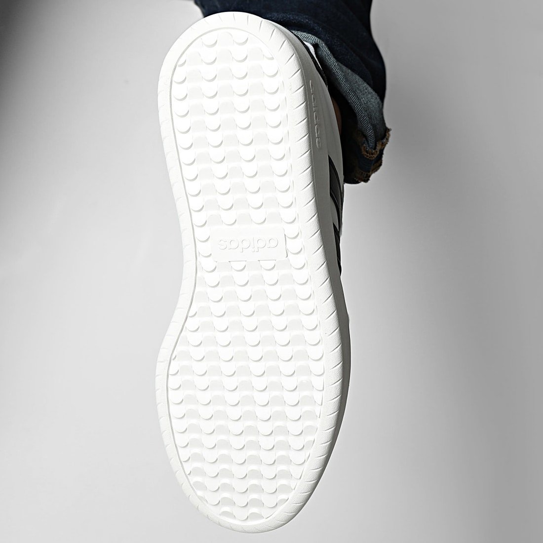 Chaussure Adidas Barreda JI2306 https://mastersportdz.store original Algerie DZ Chaussure Adidas Barreda JI2306 https://mastersportdz.store original Algerie DZ