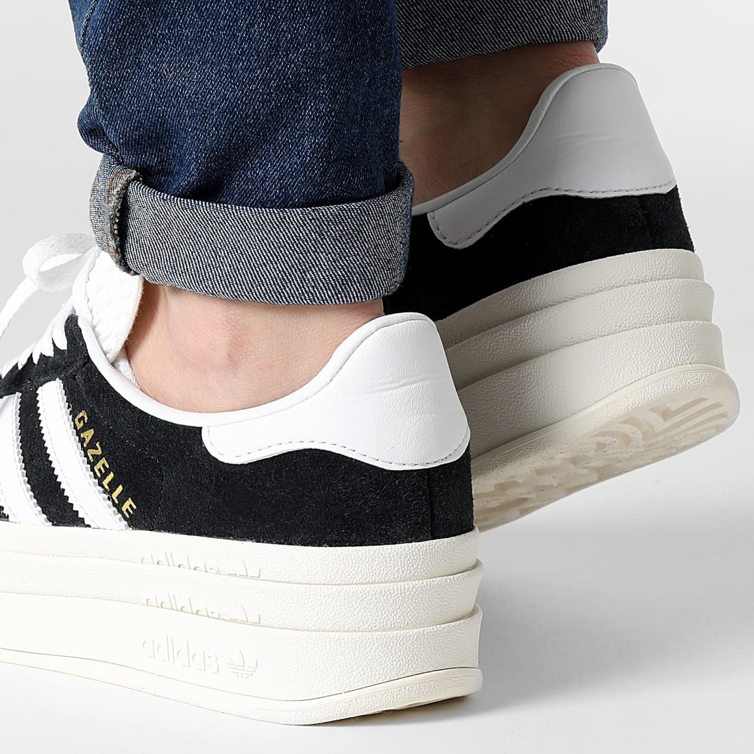 Chaussure Adidas Gazelle Bold HQ6912 https://mastersportdz.store original Algerie DZ Chaussure Adidas Gazelle Bold HQ6912 https://mastersportdz.store original Algerie DZ
