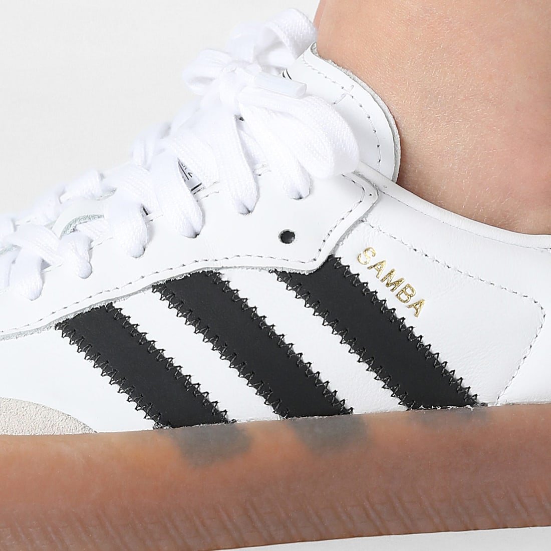 Chaussure Adidas Sambae JI1349 https://mastersportdz.store original Algerie DZ Chaussure Adidas Sambae JI1349 https://mastersportdz.store original Algerie DZ
