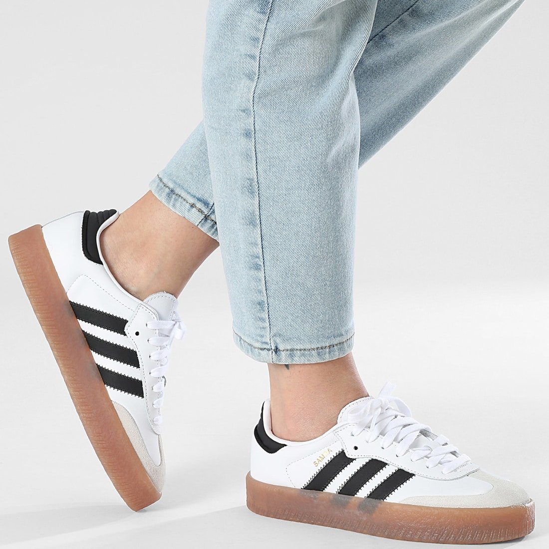 Chaussure Adidas Sambae JI1349 https://mastersportdz.store original Algerie DZ Chaussure Adidas Sambae JI1349 https://mastersportdz.store original Algerie DZ