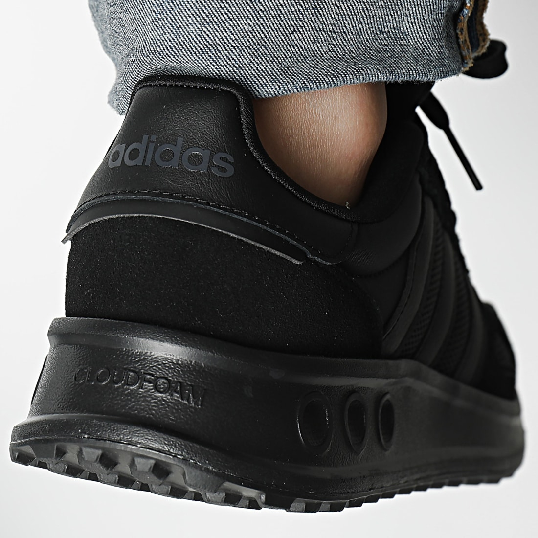 Baskets Adidas Sportswear Run 84 IH1307 https://mastersportdz.store original Algerie DZ Baskets Adidas Sportswear Run 84 IH1307 https://mastersportdz.store original Algerie DZ