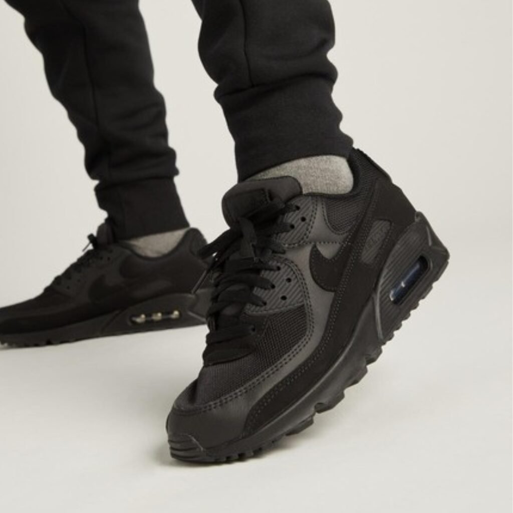 Baskets Nike Air Max 90 Recraft Triple CN8490-003 https://mastersportdz.store original Algerie DZ Baskets Nike Air Max 90 Recraft Triple CN8490-003 https://mastersportdz.store original Algerie DZ