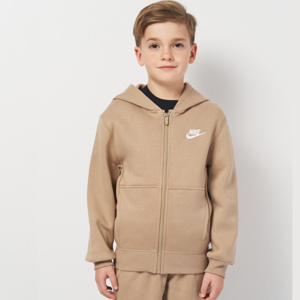 Ensemble de Survêtement Nike Sportswear Club Fleece Enfant FD3114-247 https://mastersportdz.store original Algerie DZ Ensemble de Survêtement Nike Sportswear Club Fleece Enfant FD3114-247 https://mastersportdz.store original Algerie DZ