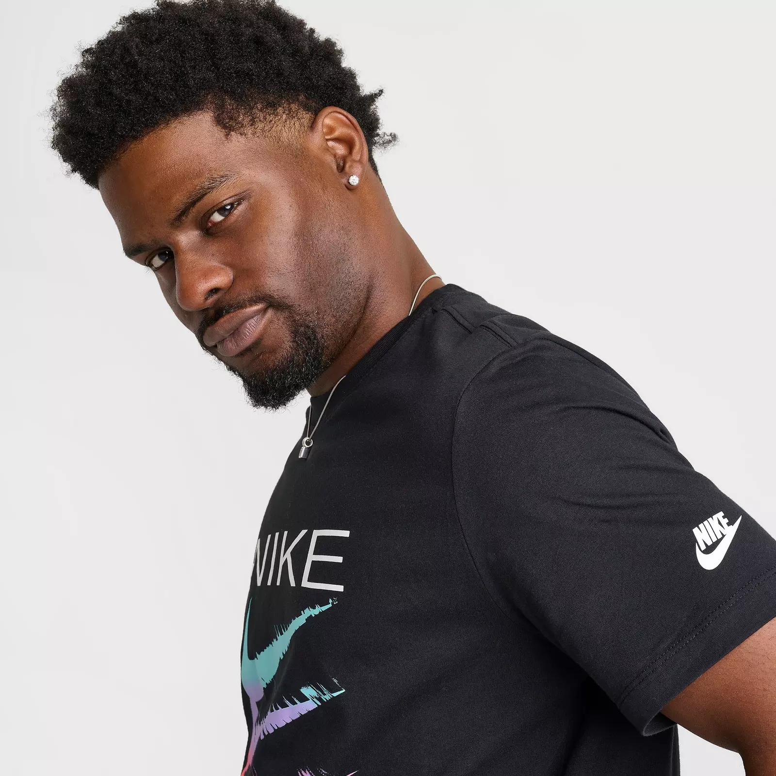 T-shirt Nike Sportswear Triple Swoosh homme HQ8094-010 https://mastersportdz.store original Algerie DZ T-shirt Nike Sportswear Triple Swoosh homme HQ8094-010 https://mastersportdz.store original Algerie DZ