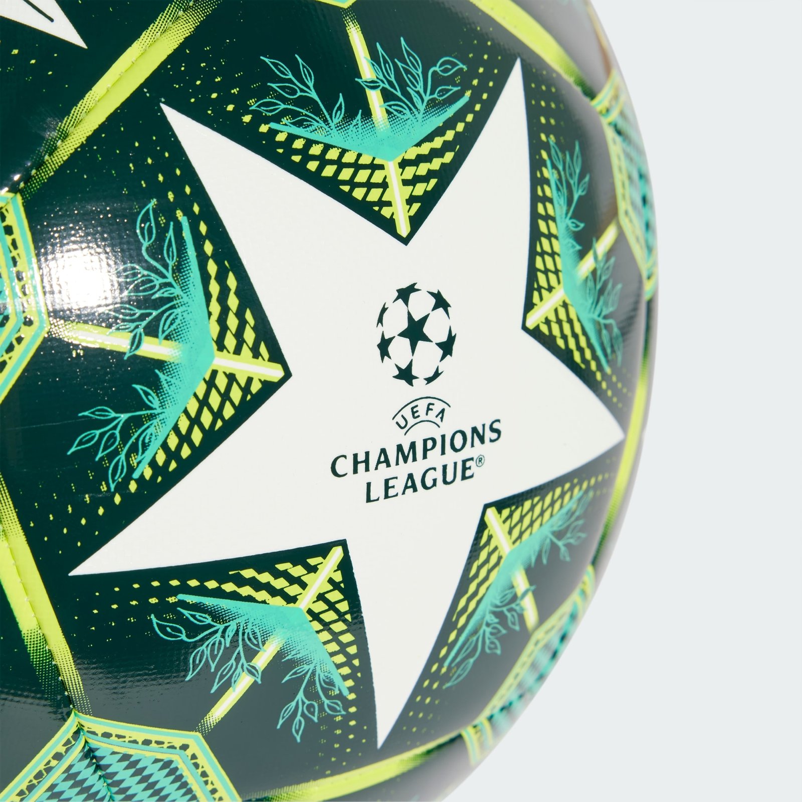 Ballon de football Adidas UEFA Champions League Training 24/25 JH1281 https://mastersportdz.store original Algerie DZ Ballon de football Adidas UEFA Champions League Training 24/25 JH1281 https://mastersportdz.store original Algerie DZ