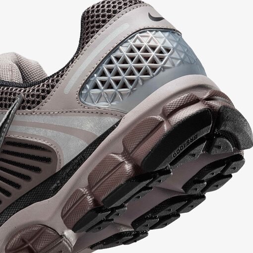 Baskets Nike Zoom Vomero 5 FB9149-005 https://mastersportdz.store original Algerie DZ