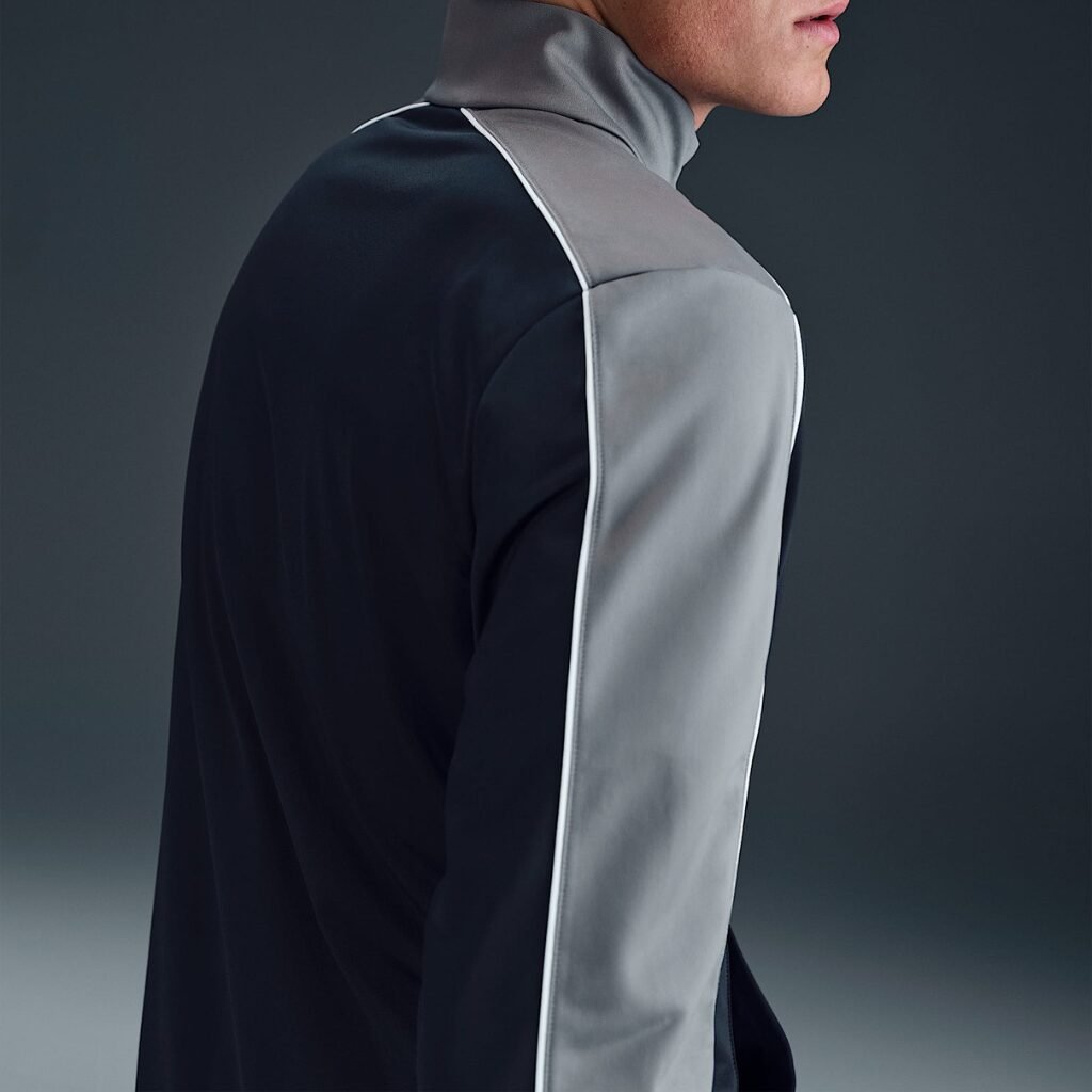 Ensemble de Survêtement Nike Sportswear Club HV1444-010 https://mastersportdz.store original Algerie DZ Ensemble de Survêtement Nike Sportswear Club HV1444-010 https://mastersportdz.store original Algerie DZ