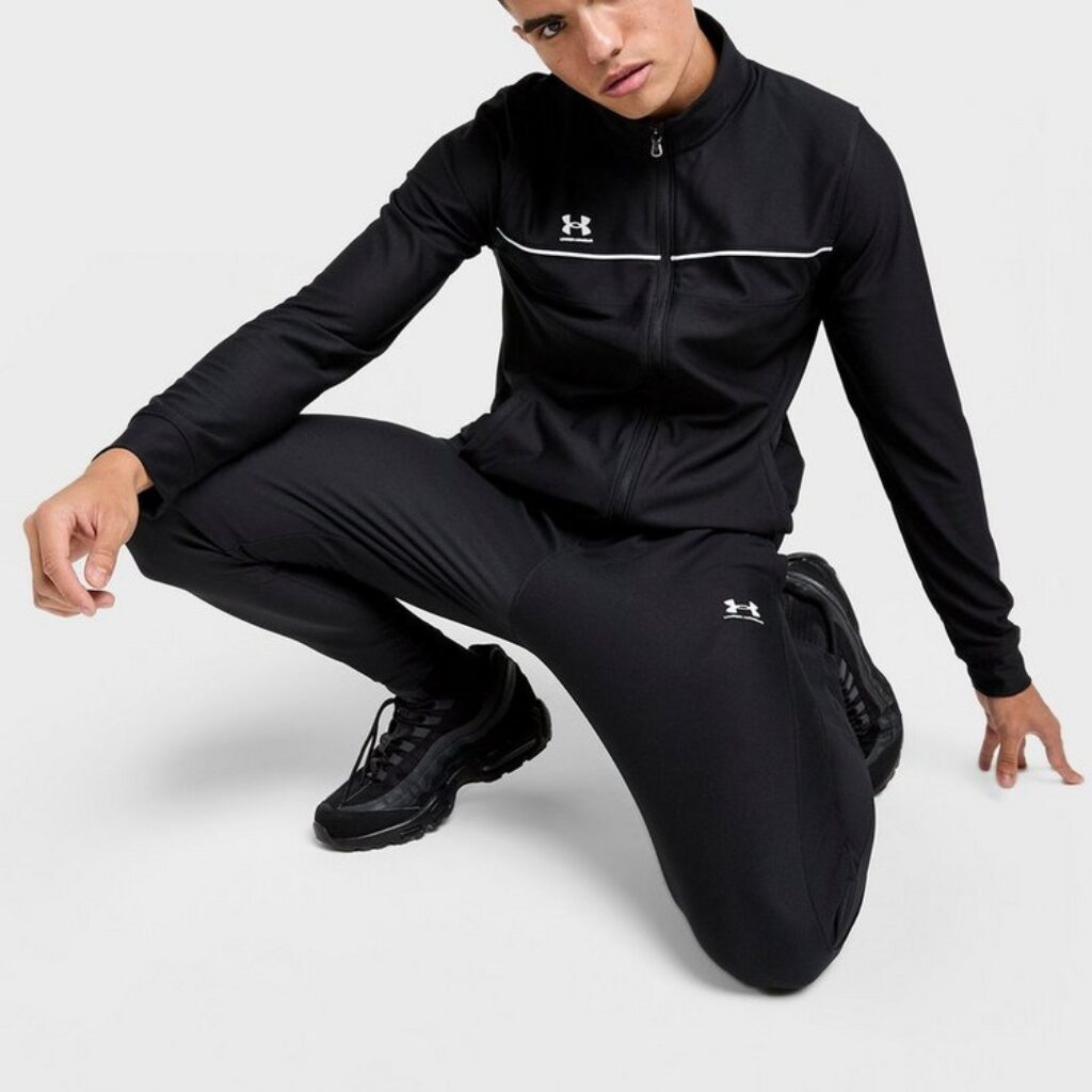 Ensemble de Survêtement Under Armour Challenger 2.0 6004082-001 https://mastersportdz.store original Algerie DZ Ensemble de Survêtement Under Armour Challenger 2.0 6004082-001 https://mastersportdz.store original Algerie DZ