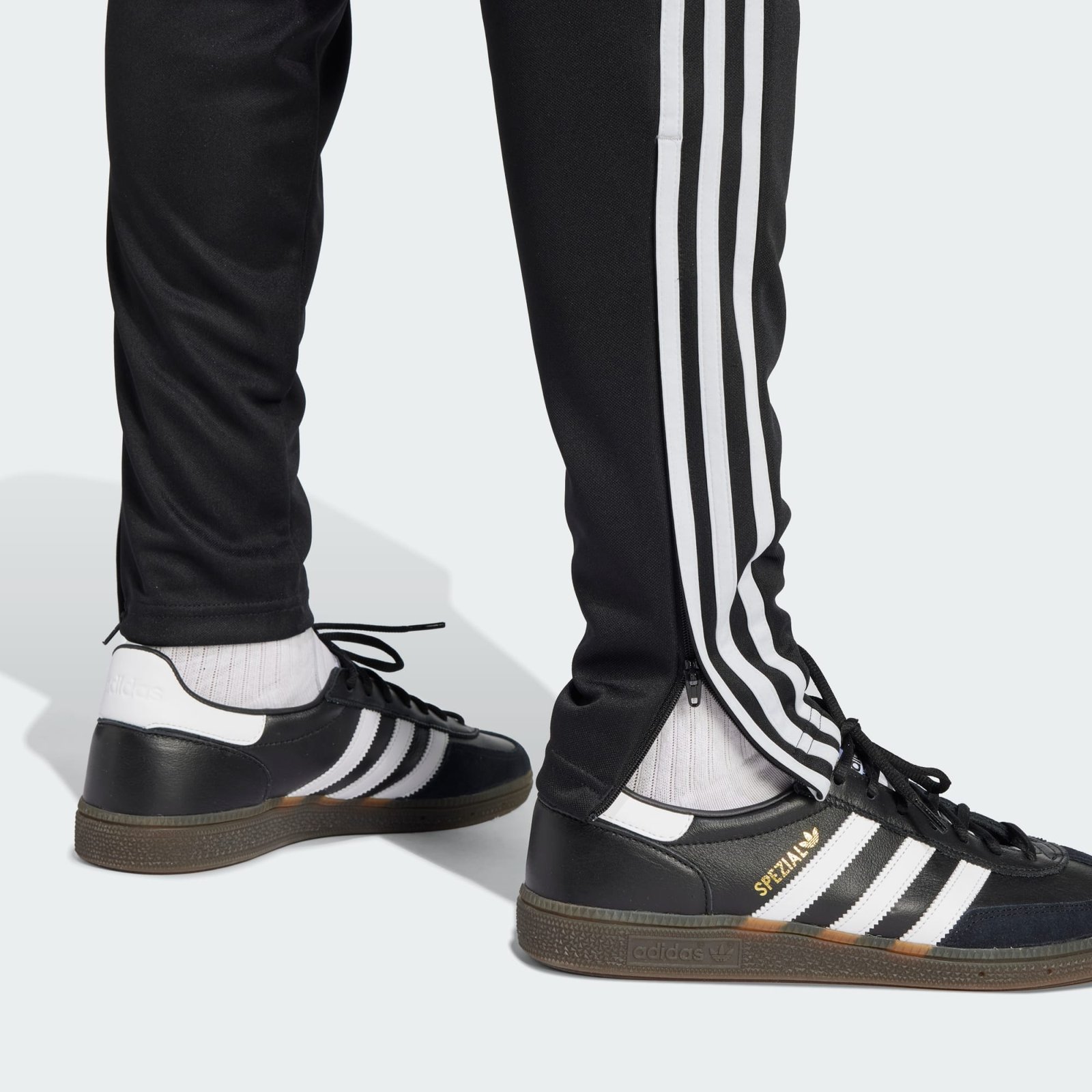 Pantalon Adidas Tiro 25 Essentials Training JD0445 https://mastersportdz.store original Algerie DZ Pantalon Adidas Tiro 25 Essentials Training JD0445 https://mastersportdz.store original Algerie DZ