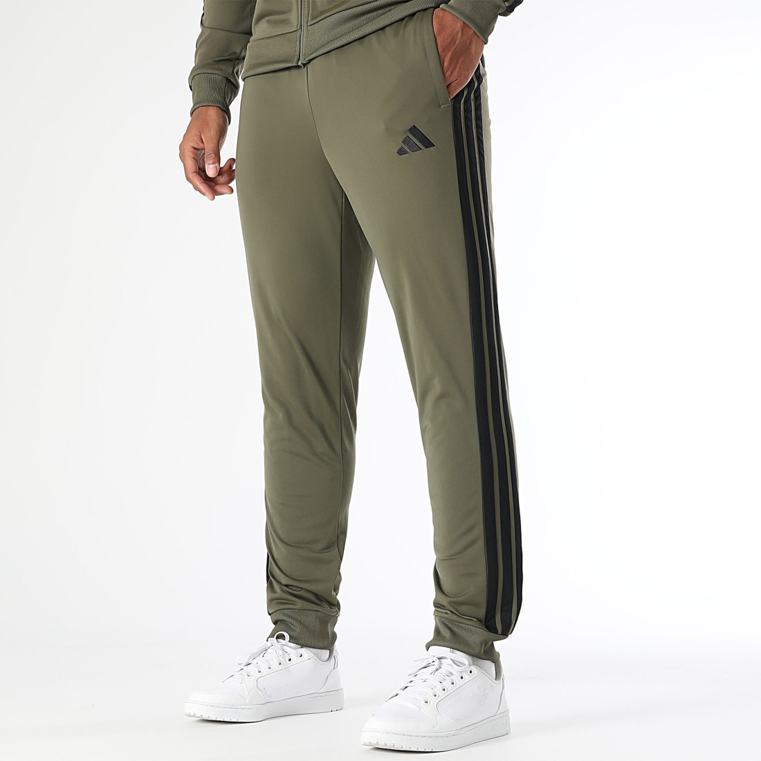 Ensemble de Survêtement Adidas FRENCH TERRY JI8854 https://mastersportdz.store original Algerie DZ Ensemble de Survêtement Adidas FRENCH TERRY JI8854 https://mastersportdz.store original Algerie DZ