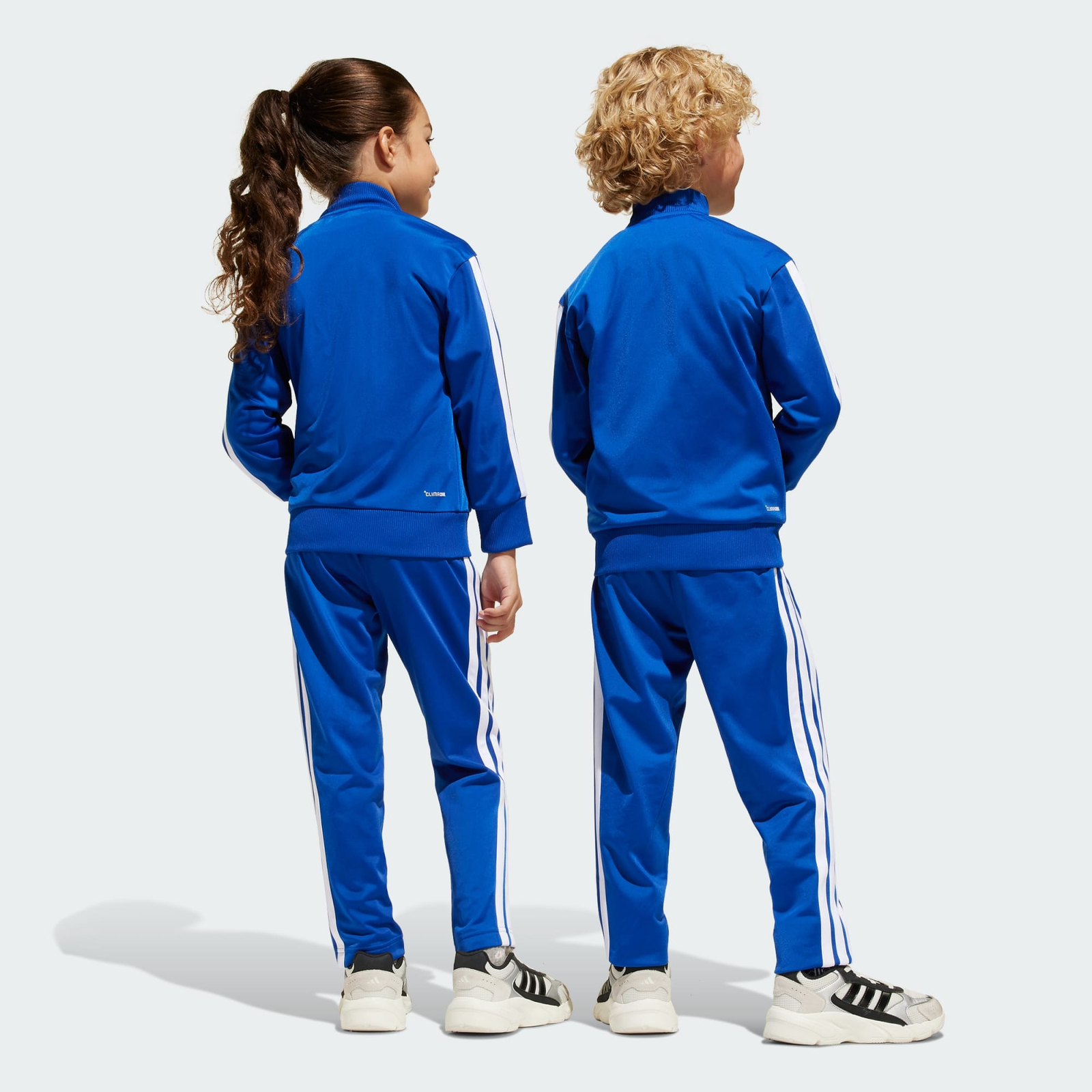 Ensemble de Survêtement Adidas Tiberio 3 Bandes Enfant JC7512 https://mastersportdz.store original Algerie DZ Ensemble de Survêtement Adidas Tiberio 3 Bandes Enfant JC7512 https://mastersportdz.store original Algerie DZ