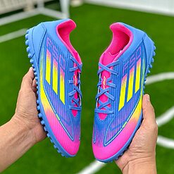 Soulier de football Adidas F50 Club Turf IE1223 https://mastersportdz.store original Algerie DZ