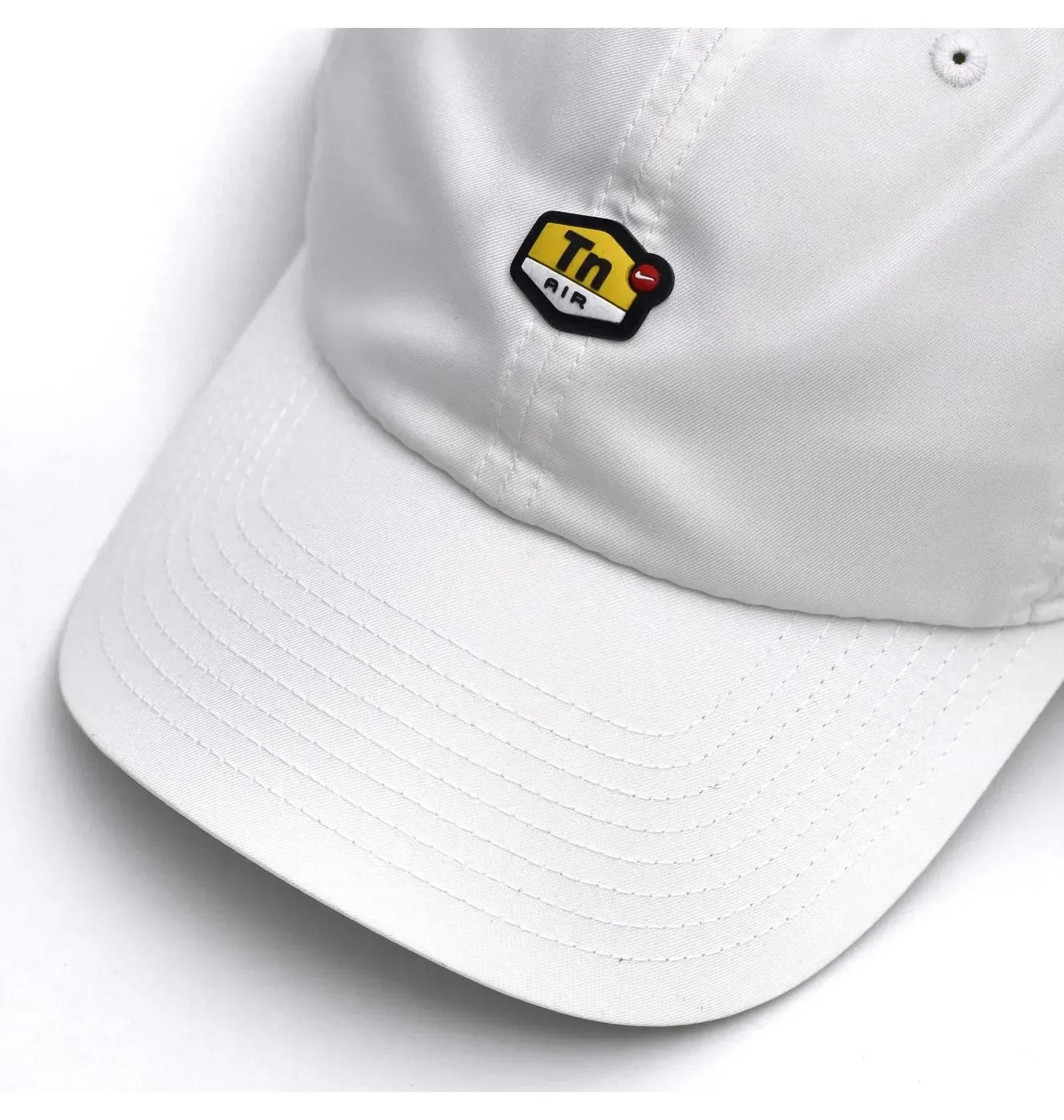 Casquette Nike Dri-FIT Club FN9888-100 https://mastersportdz.store original Algerie DZ Casquette Nike Dri-FIT Club FN9888-100 https://mastersportdz.store original Algerie DZ