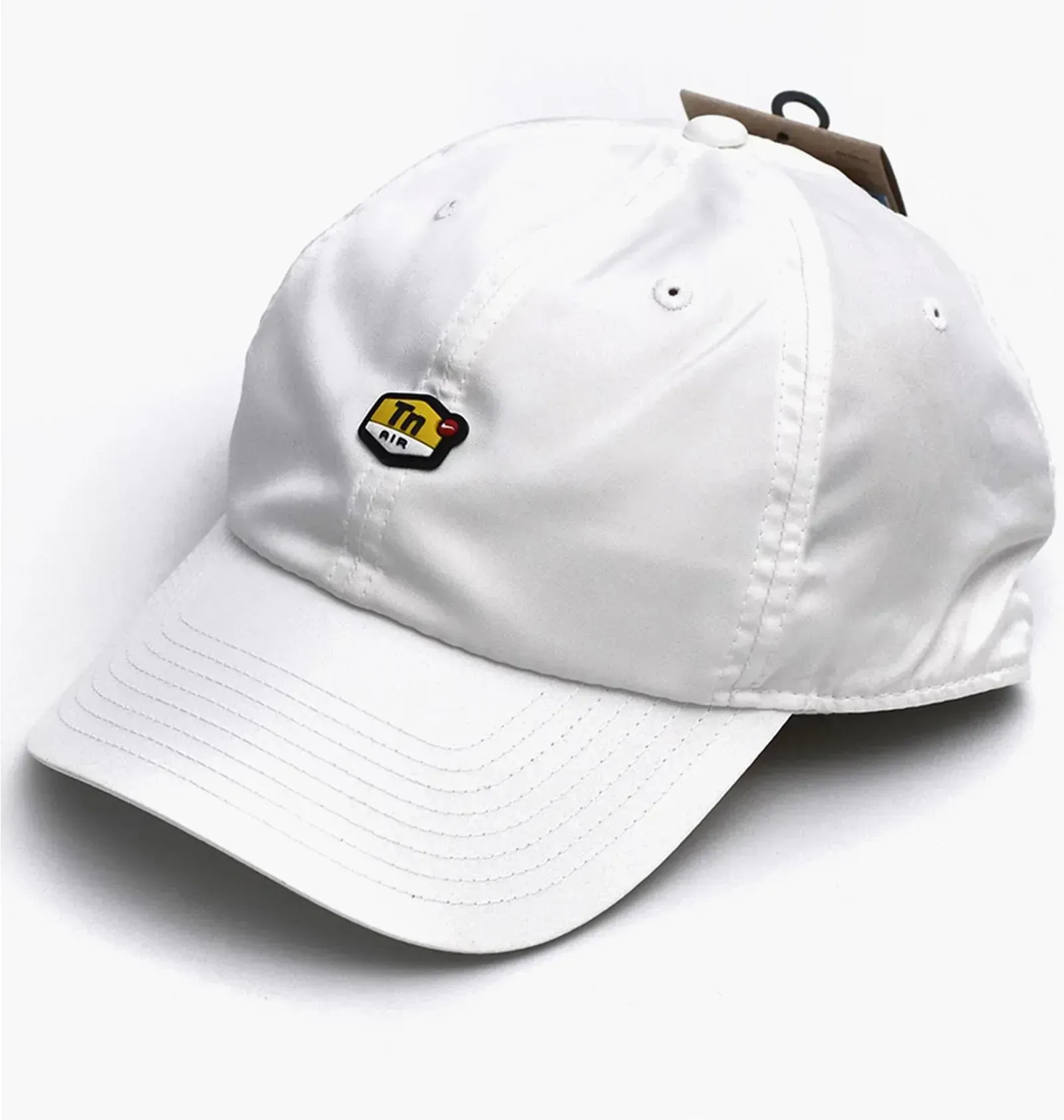 Casquette Nike Dri-FIT Club FN9888-100 https://mastersportdz.store original Algerie DZ Casquette Nike Dri-FIT Club FN9888-100 https://mastersportdz.store original Algerie DZ