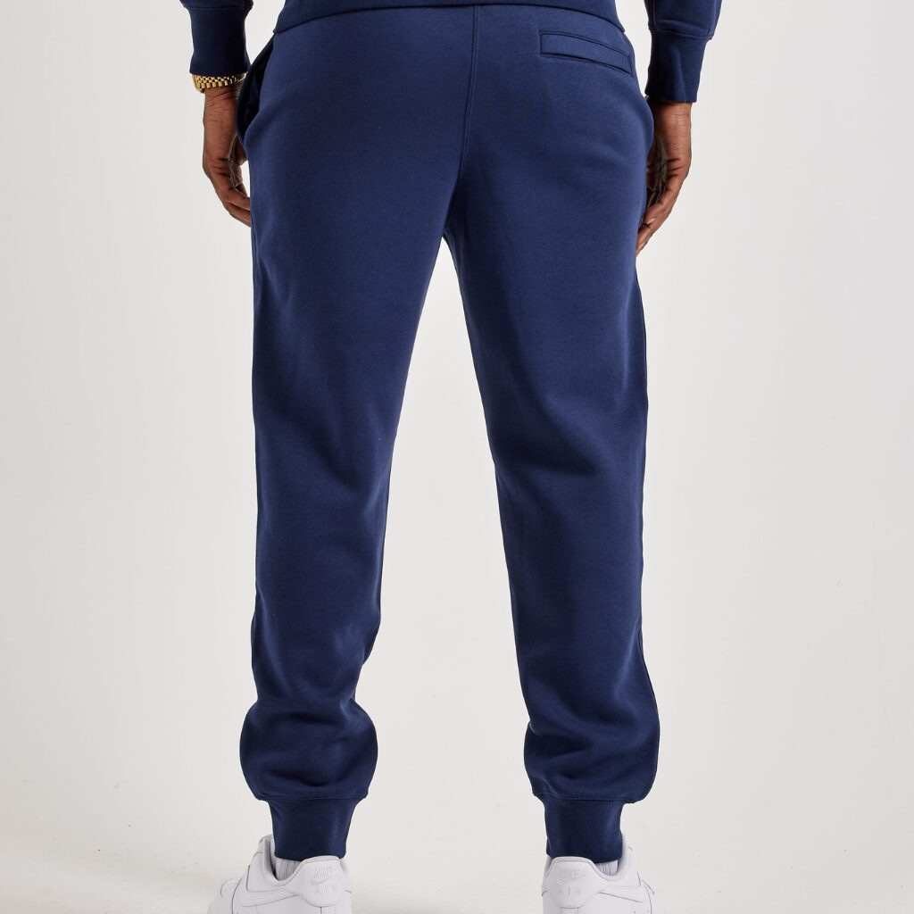 Ensemble de survêtement jogging Nike Sportswear Club FN3868-451 https://mastersportdz.store original Algerie DZ Ensemble de survêtement jogging Nike Sportswear Club FN3868-451 https://mastersportdz.store original Algerie DZ
