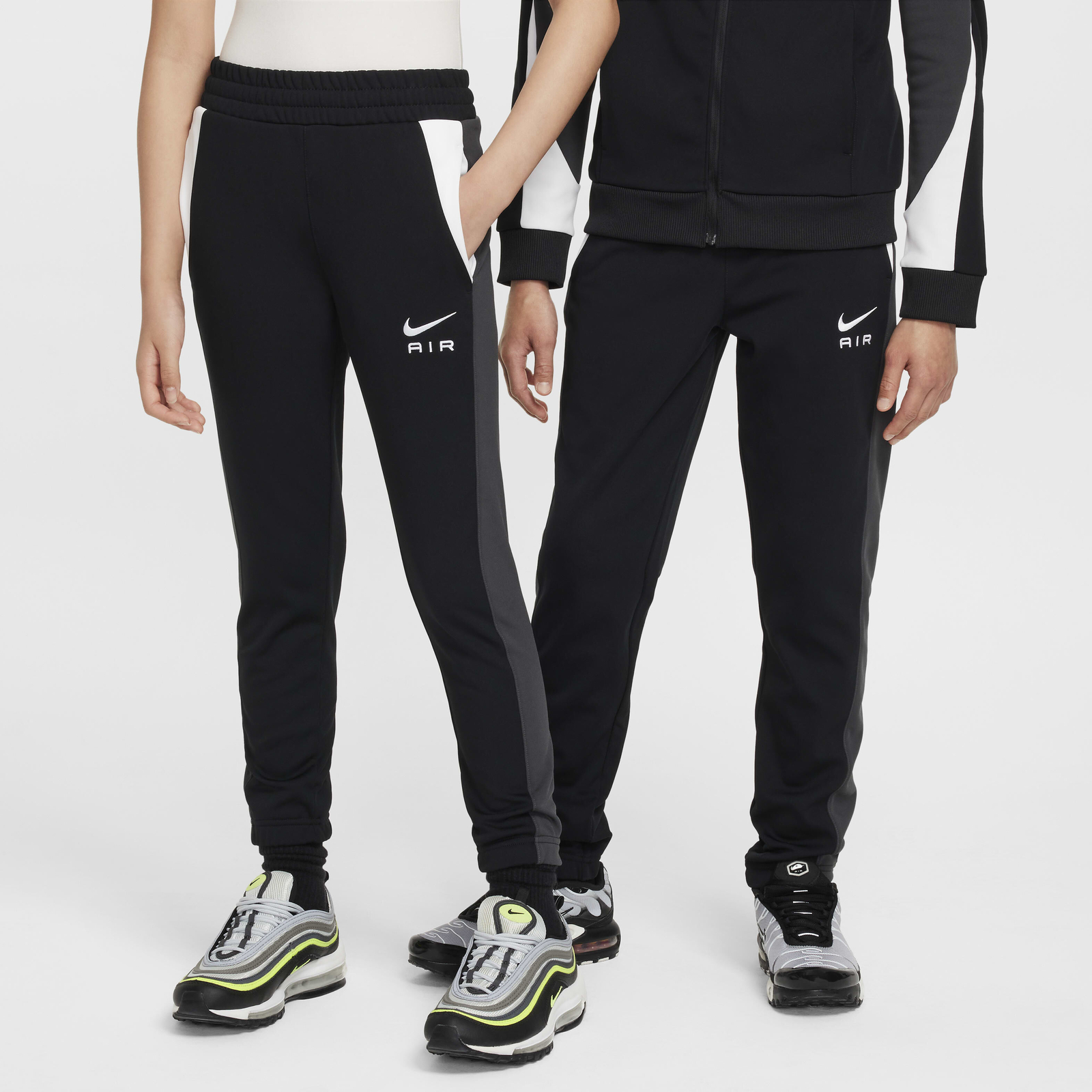 Ensemble de Survêtement Nike AIR FZ4952-010 https://mastersportdz.store original Algerie DZ Ensemble de Survêtement Nike AIR FZ4952-010 https://mastersportdz.store original Algerie DZ