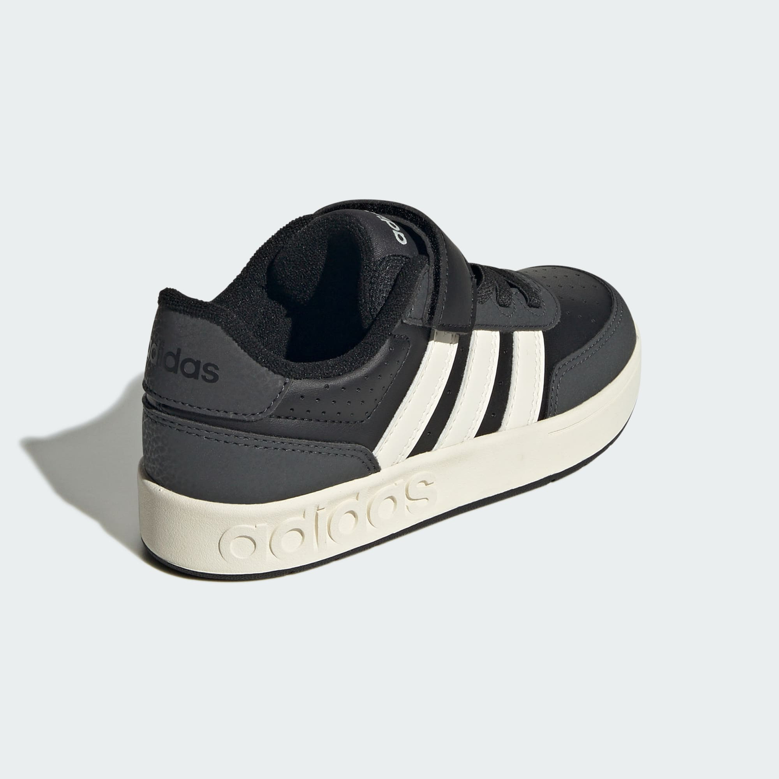 Basket Adidas Breakbase Enfant JR0204 https://mastersportdz.store original Algerie DZ Basket Adidas Breakbase Enfant JR0204 https://mastersportdz.store original Algerie DZ