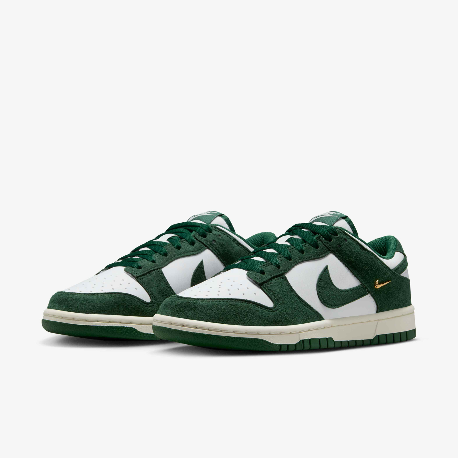 Basket Nike Dunk Low IB4417-100 https://mastersportdz.store original Algerie DZ Basket Nike Dunk Low IB4417-100 https://mastersportdz.store original Algerie DZ