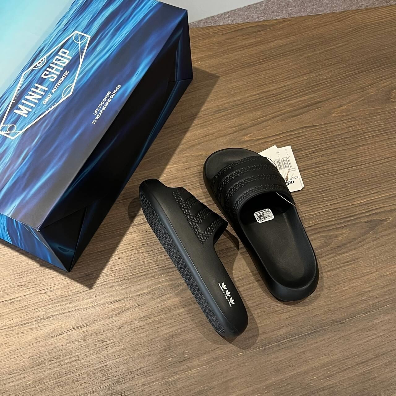 Claquette Adidas Adilette Ayoon GX1979 https://mastersportdz.store original Algerie DZ Claquette Adidas Adilette Ayoon GX1979 https://mastersportdz.store original Algerie DZ