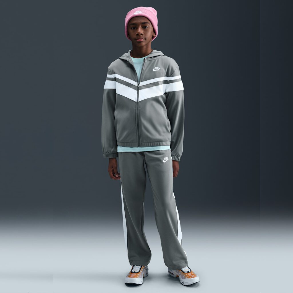 Ensemble de Survêtement Nike Dri-Fit Enfant HQ9316-084 https://mastersportdz.store original Algerie DZ Ensemble de Survêtement Nike Dri-Fit Enfant HQ9316-084 https://mastersportdz.store original Algerie DZ