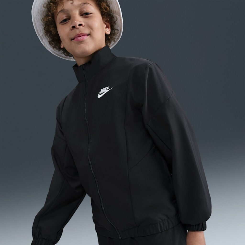 Ensemble de Survêtement Nike Woven Enfant HQ9314-011 https://mastersportdz.store original Algerie DZ Ensemble de Survêtement Nike Woven Enfant HQ9314-011 https://mastersportdz.store original Algerie DZ