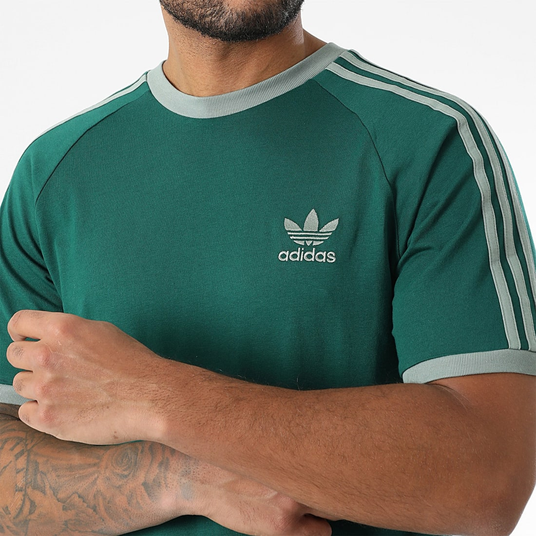 Tshirt Adidas 3 bandes Adicolor Classics JN7017 https://mastersportdz.store original Algerie DZ Tshirt Adidas 3 bandes Adicolor Classics JN7017 https://mastersportdz.store original Algerie DZ
