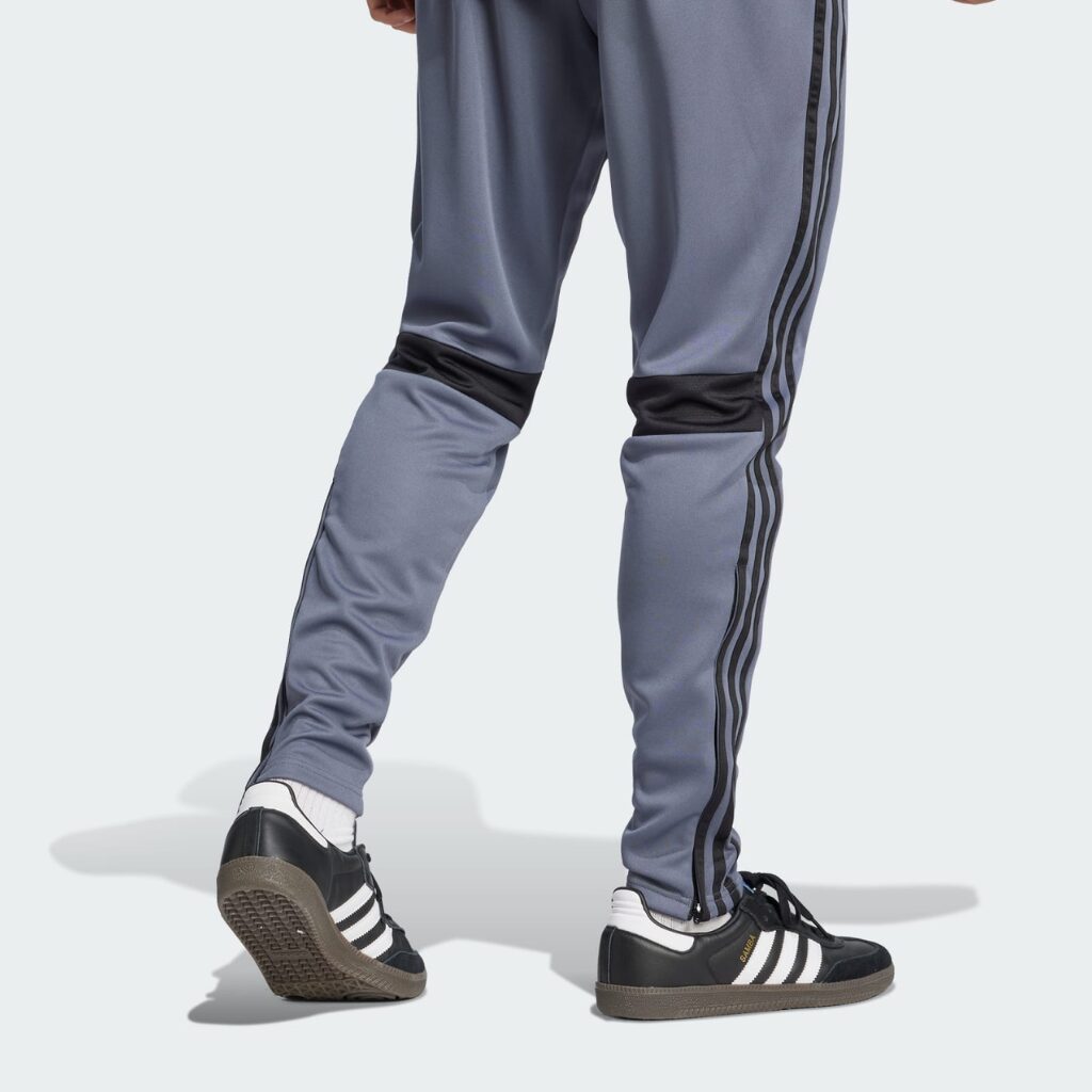 Ensemble Adidas Tiro 25 Essentials: T-shirt et pantalon pour Homme JD0444 https://mastersportdz.store original Algerie DZ Ensemble Adidas Tiro 25 Essentials: T-shirt et pantalon pour Homme JD0444 https://mastersportdz.store original Algerie DZ