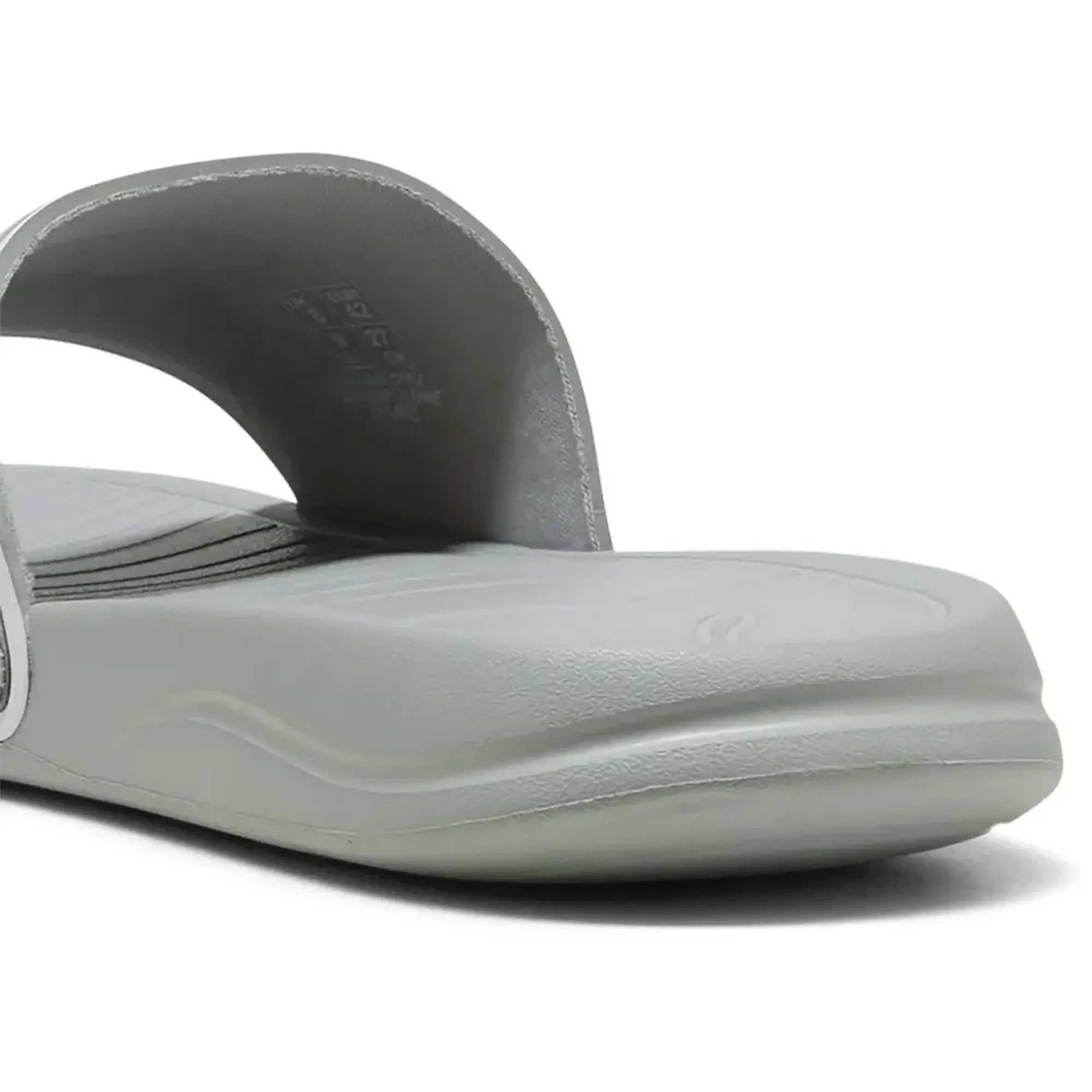 Claquette Puma Popcat 20 40485303 https://mastersportdz.store original Algerie DZ Claquette Puma Popcat 20 40485303 https://mastersportdz.store original Algerie DZ