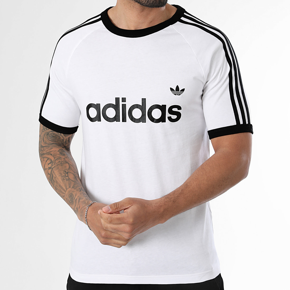 T-shirt Adidas 3 Bandes KF0418 https://mastersportdz.store original Algerie DZ T-shirt Adidas 3 Bandes KF0418 https://mastersportdz.store original Algerie DZ